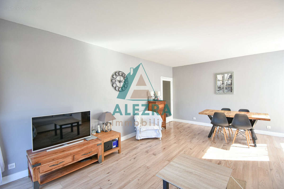 Appartement à LA CELLE-SAINT-CLOUD