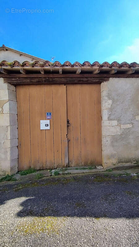 Maison à MAUVEZIN