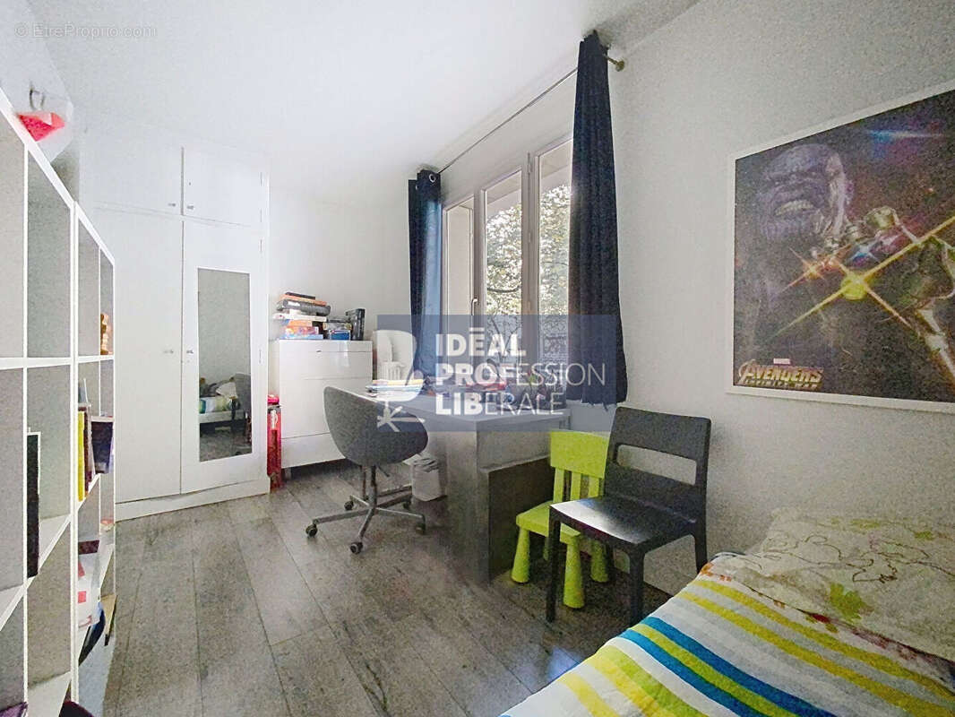 Commerce à PARIS-16E