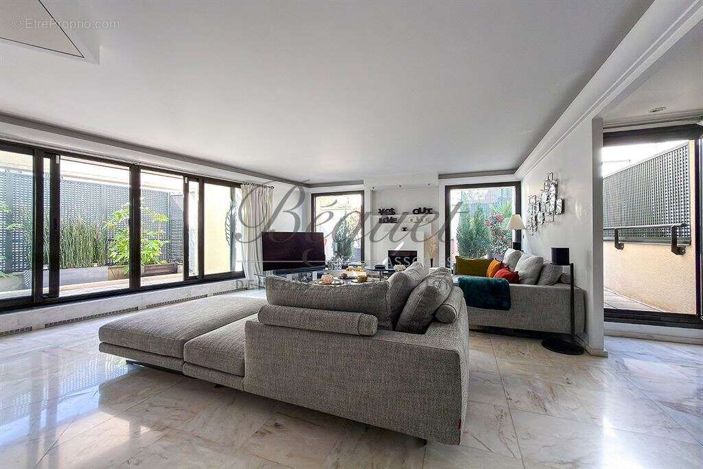 Appartement à BOULOGNE-BILLANCOURT