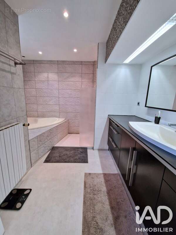 Maison 110 m² à Loriol-Sur-Drome  - photo 9