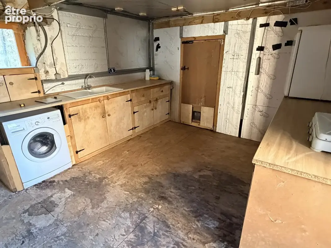 Maison à finir de rénover, située dans un cadre paisible - photo 5