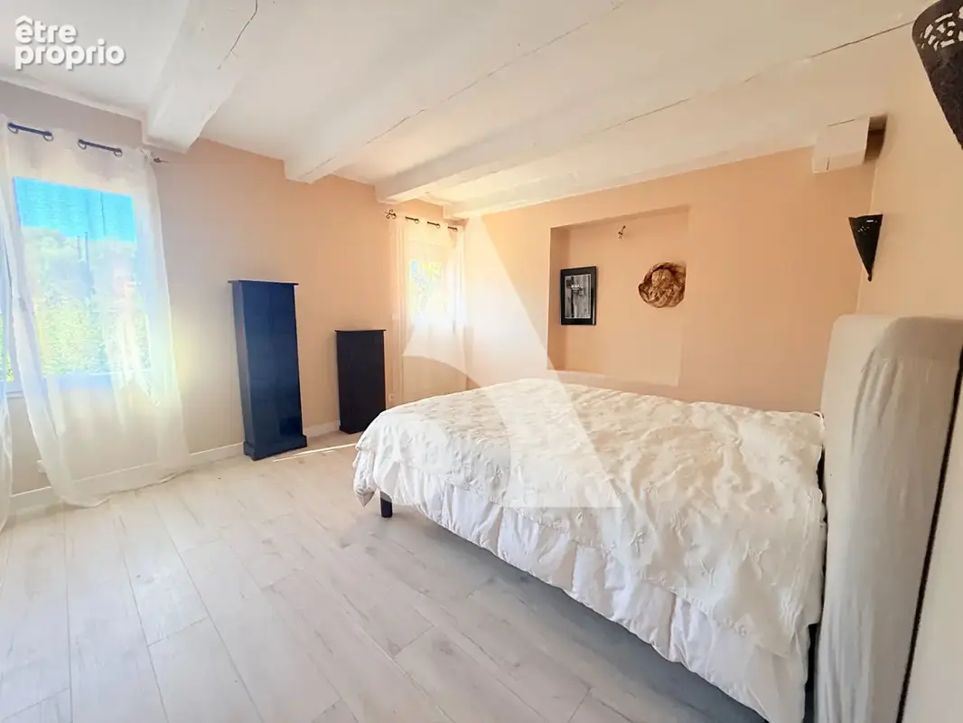Bastide Provençale 6 pièces 207 m² - ROQUEVAIRE - photo 10