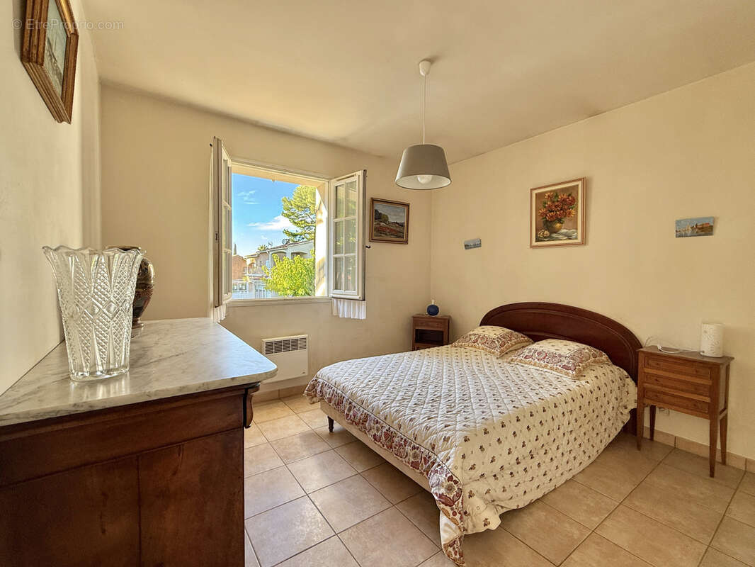 Maison à SIX-FOURS-LES-PLAGES