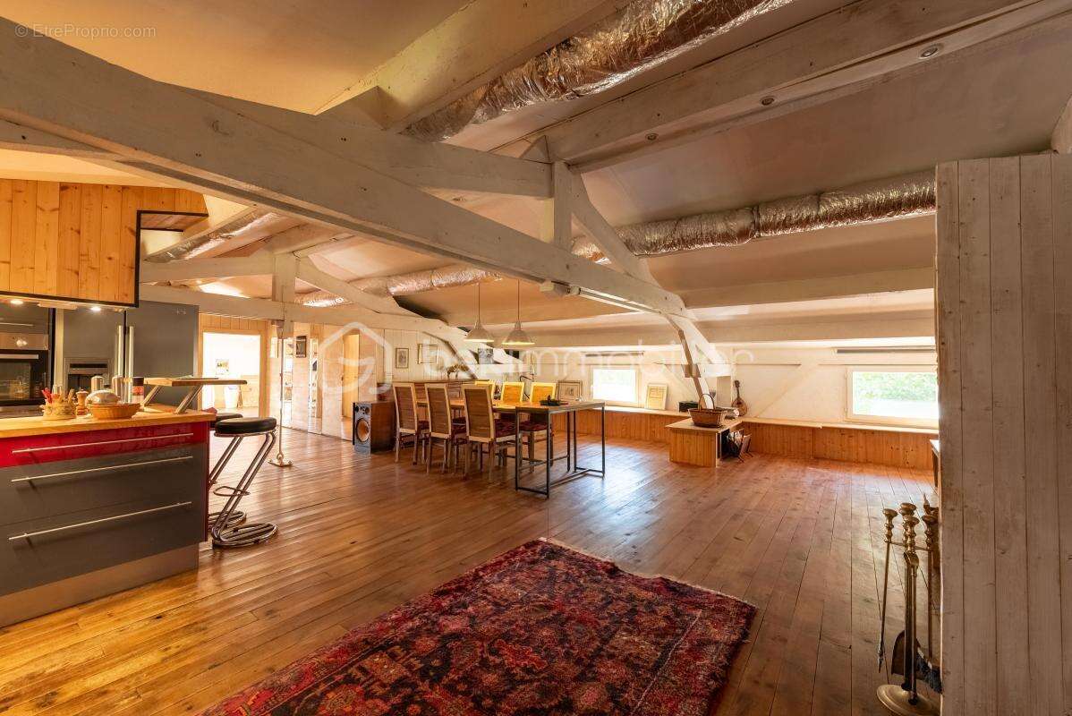 Appartement à FAYENCE