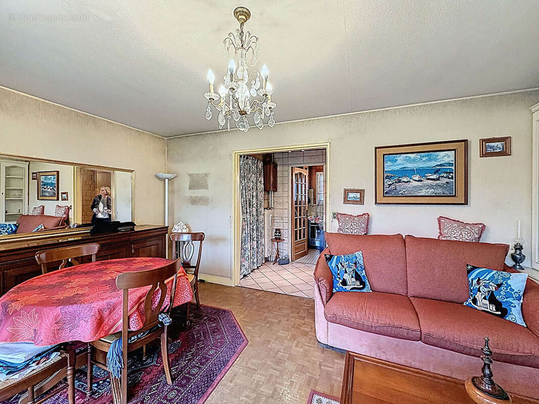 Appartement à SAINT-MAUR-DES-FOSSES