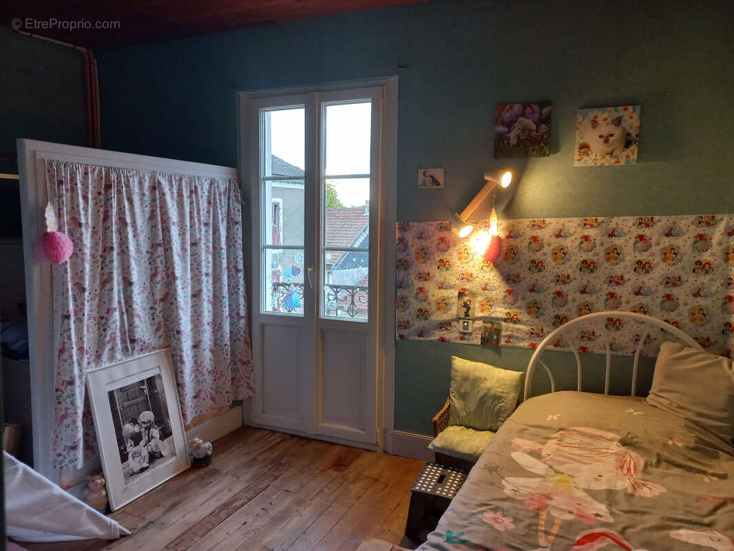 Maison à MONTESQUIOU