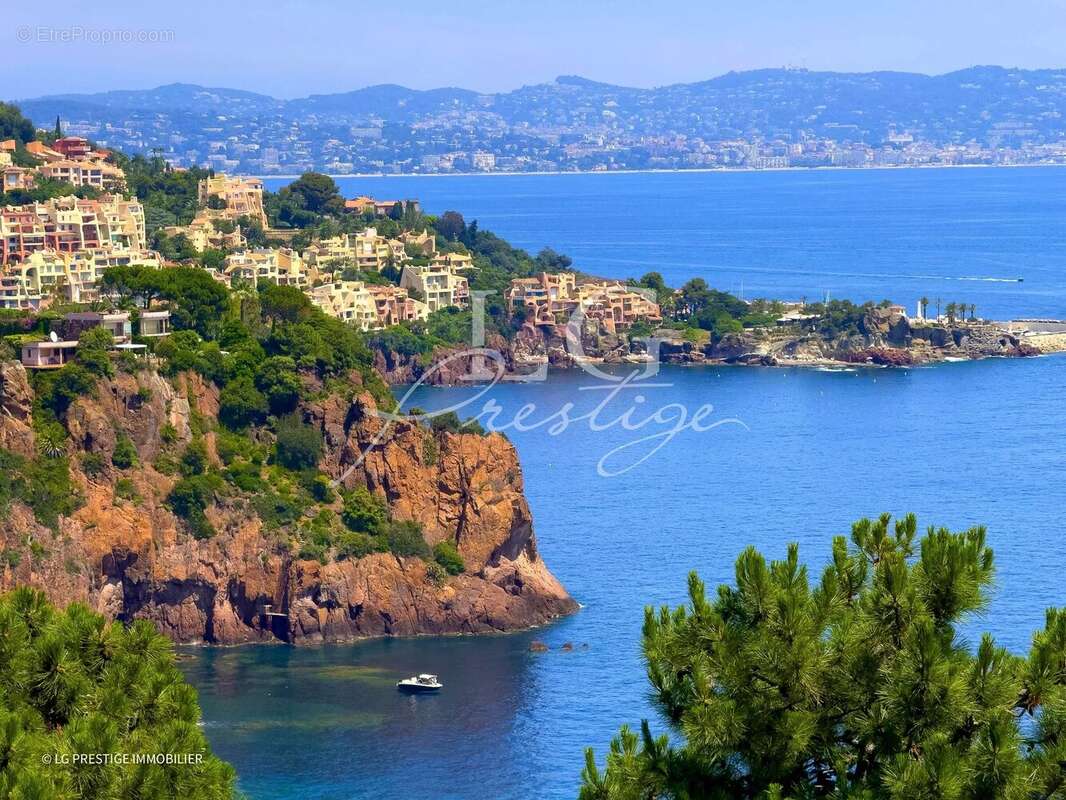 Élégante villa avec vue sur la mer à Théoule-sur-Mer - photo 12