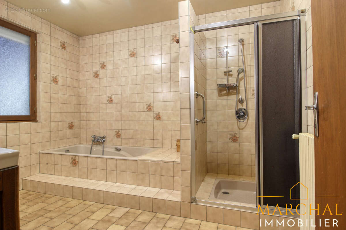 Appartement à REMILLY