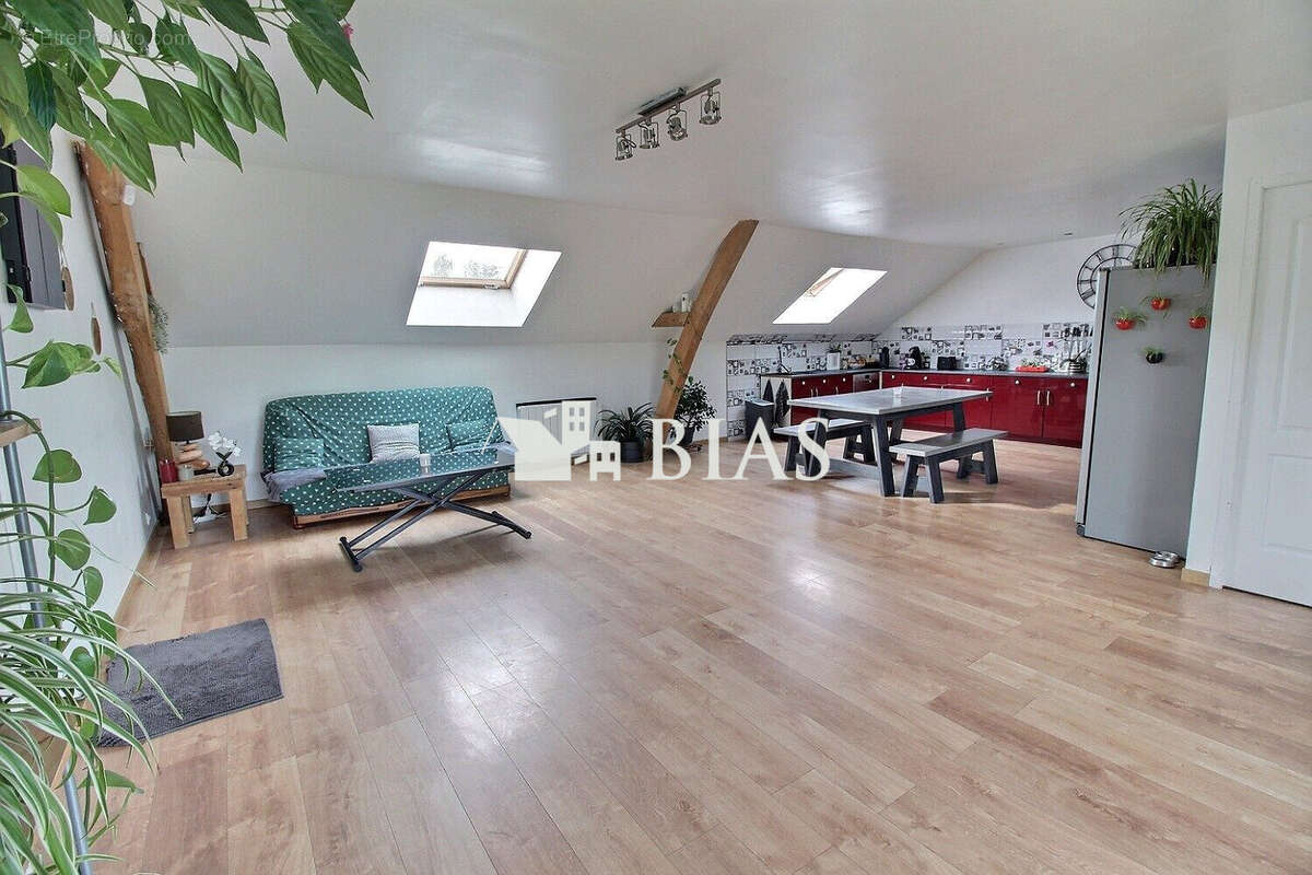 Maison à NEUFCHATEL-EN-BRAY