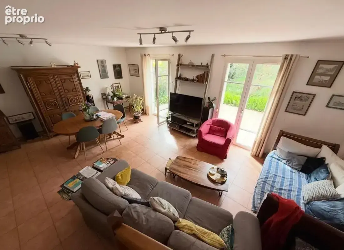 THOIRY Maison familiale 4 chambres avec jardin - photo 5