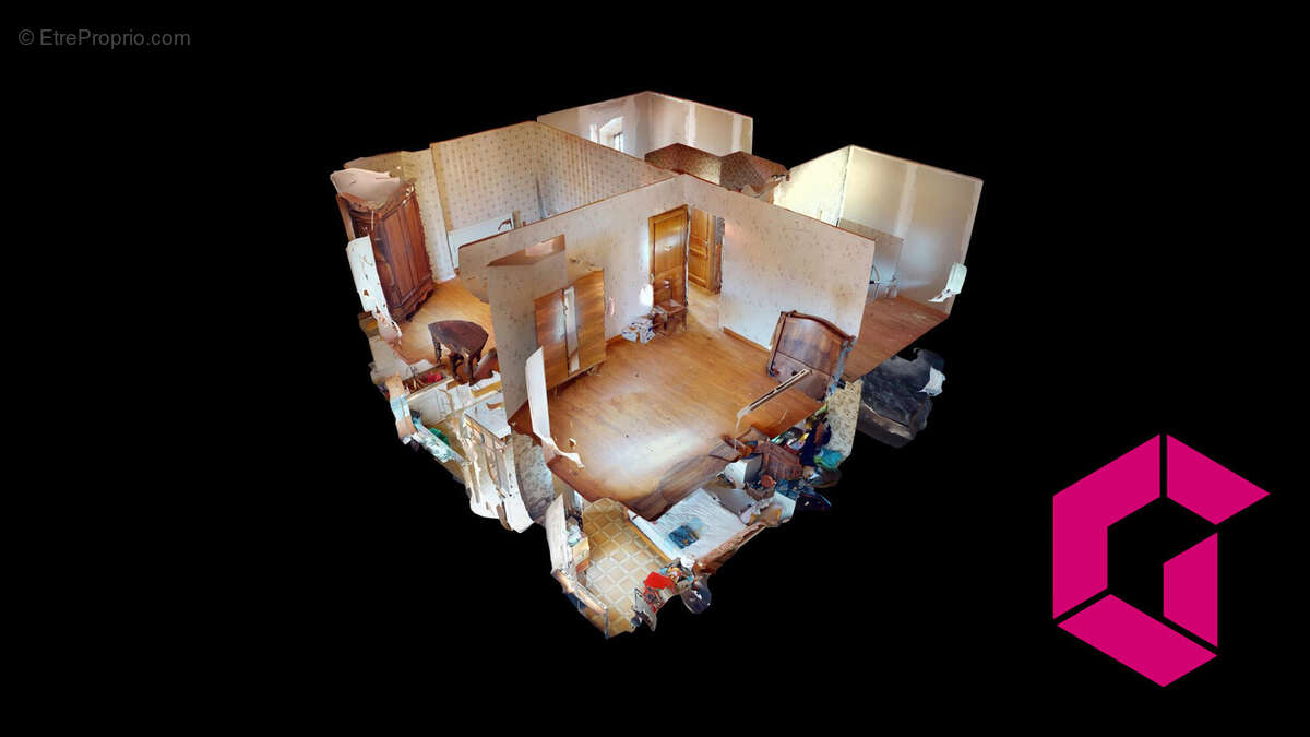 Maison à SAINT-NIZIER-DE-FORNAS