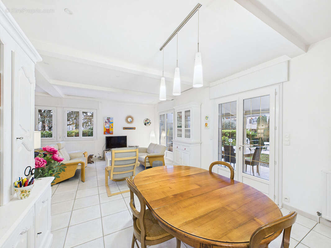 Maison à TOURNON-SUR-RHONE