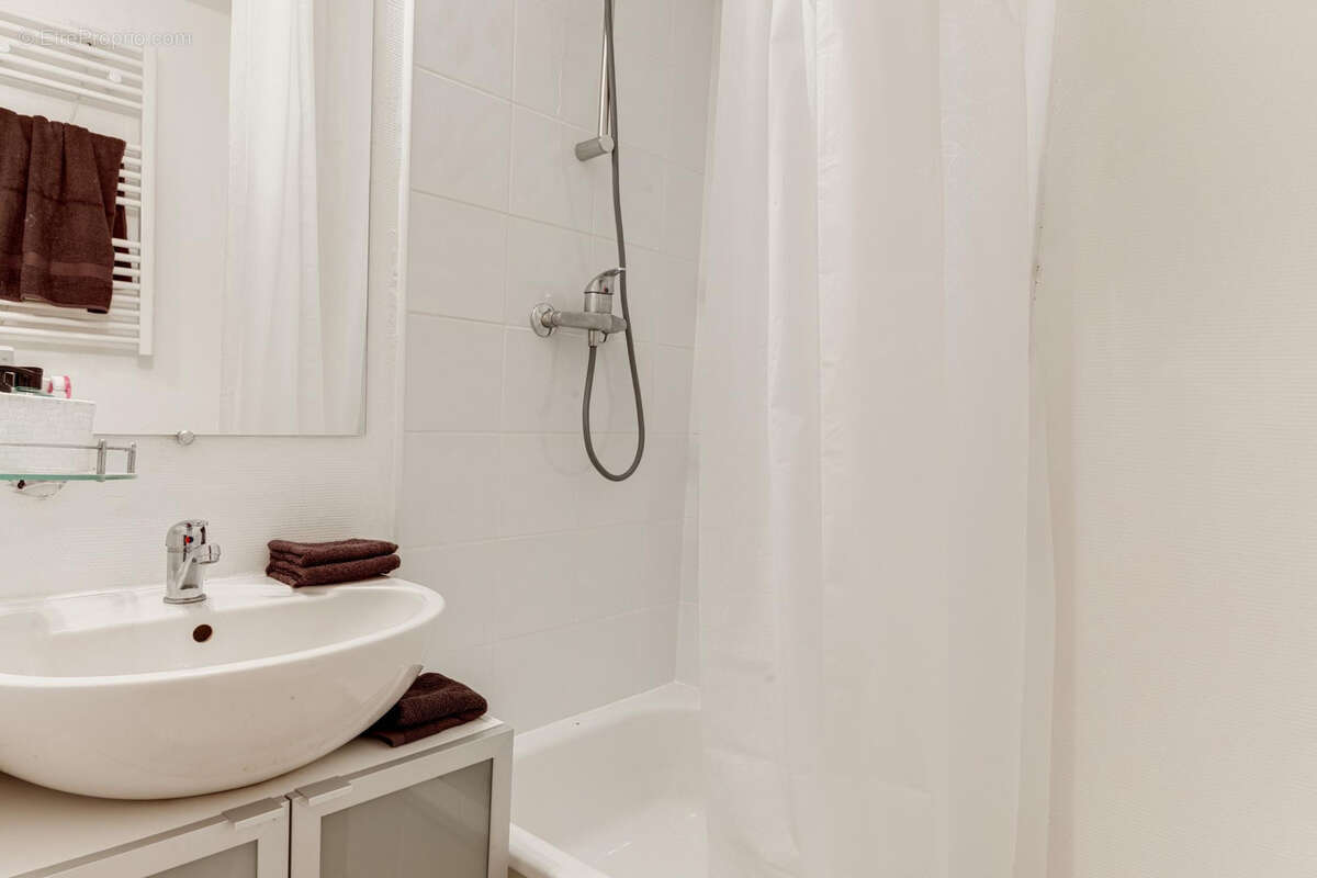 Appartement à MONTROUGE