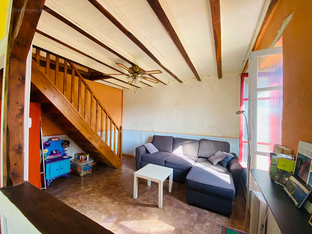 Maison à LAPEYROUSE