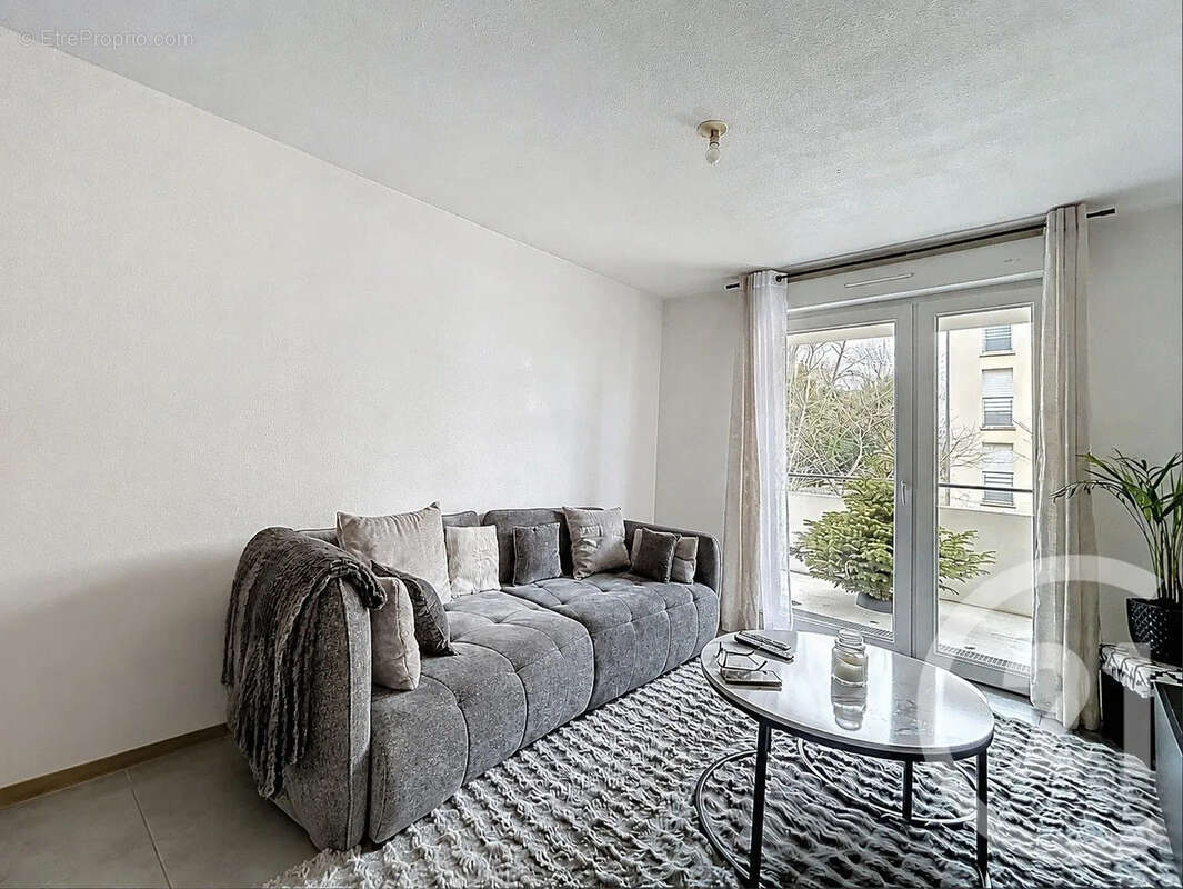 Appartement 43 m² à Sainte-Savine  - photo 3