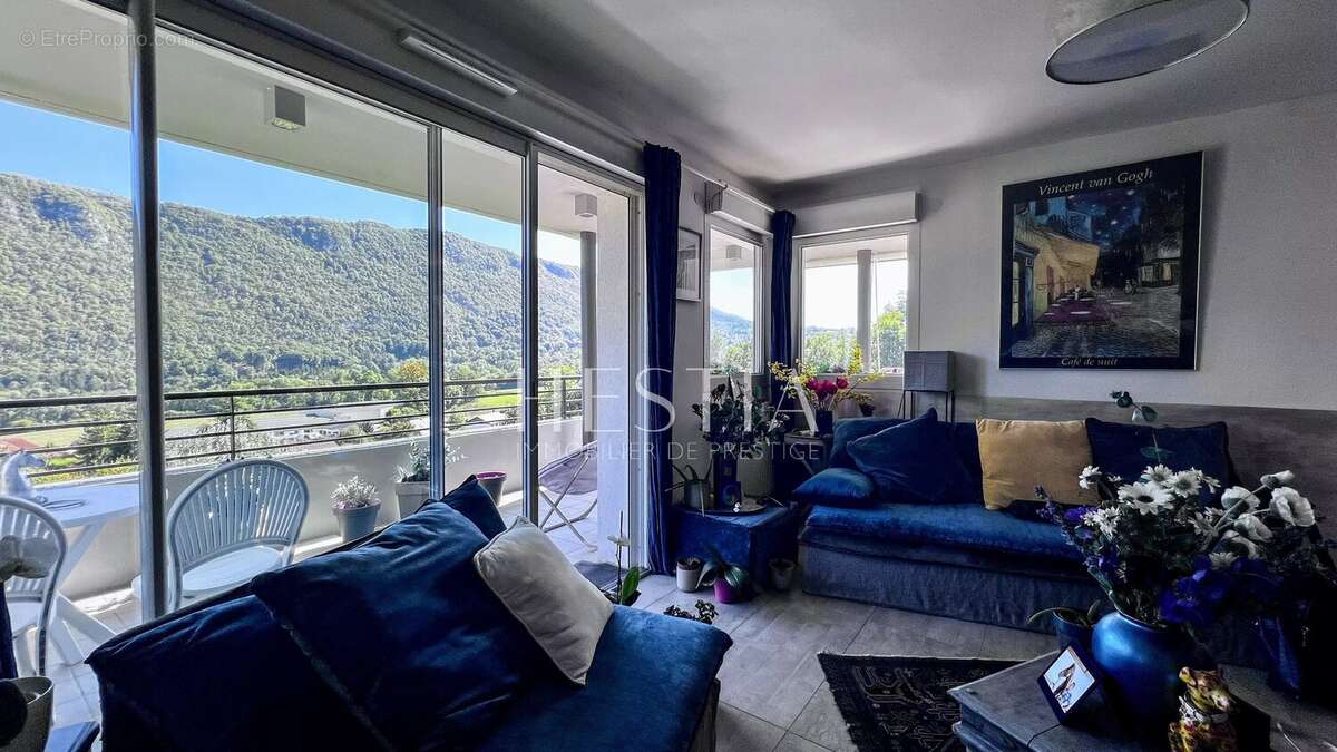 Appartement à SEYNOD