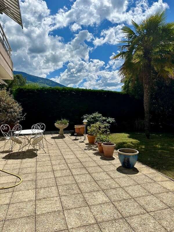 Appartement à VAULNAVEYS-LE-HAUT