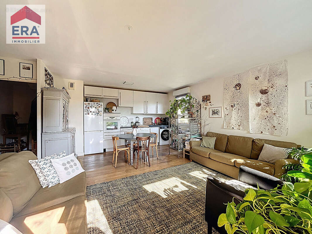 Appartement à IVRY-SUR-SEINE