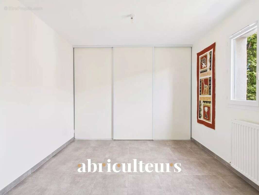 Appartement à PELISSANNE