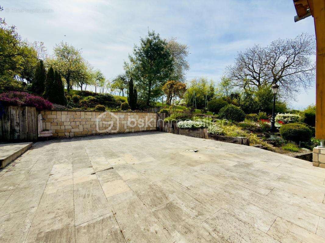 Propriété d’exception de 956 m² au cœur d’ETTING - photo 19