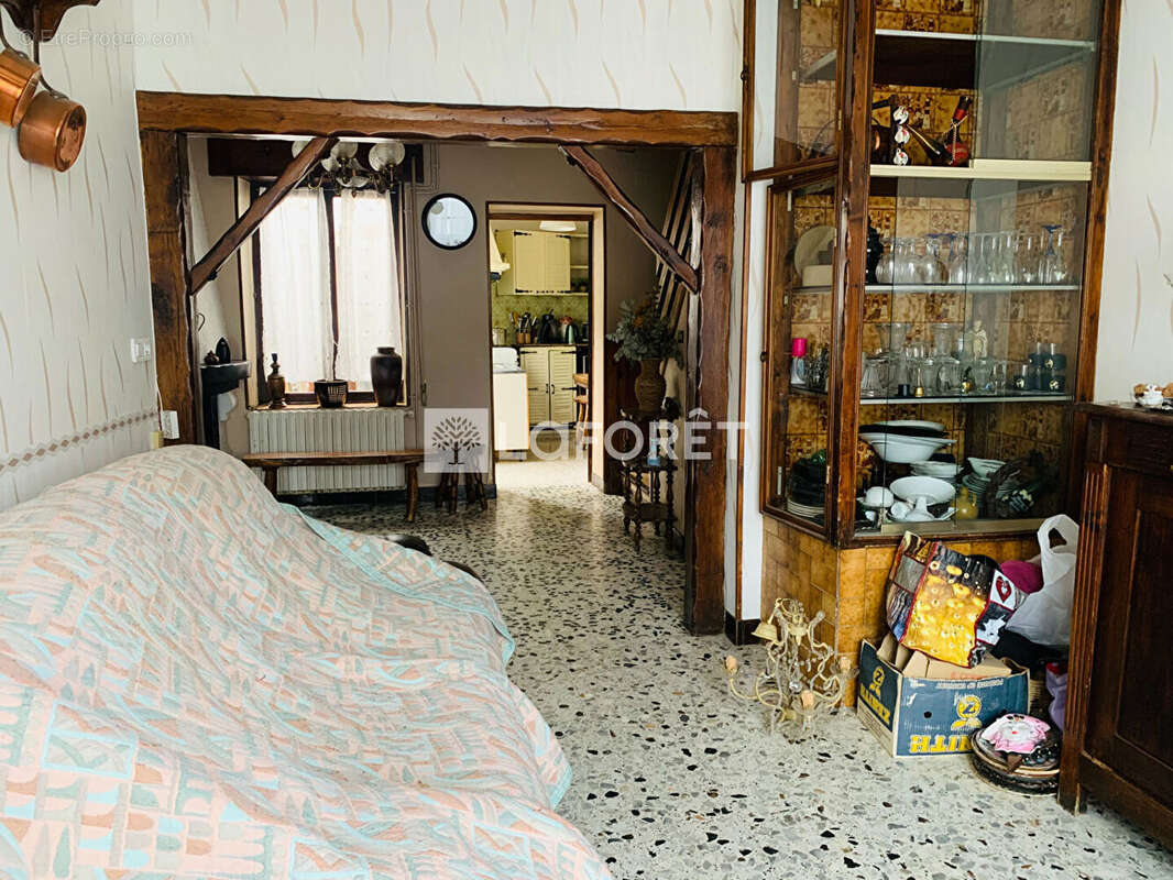 Maison à SAINT-QUENTIN