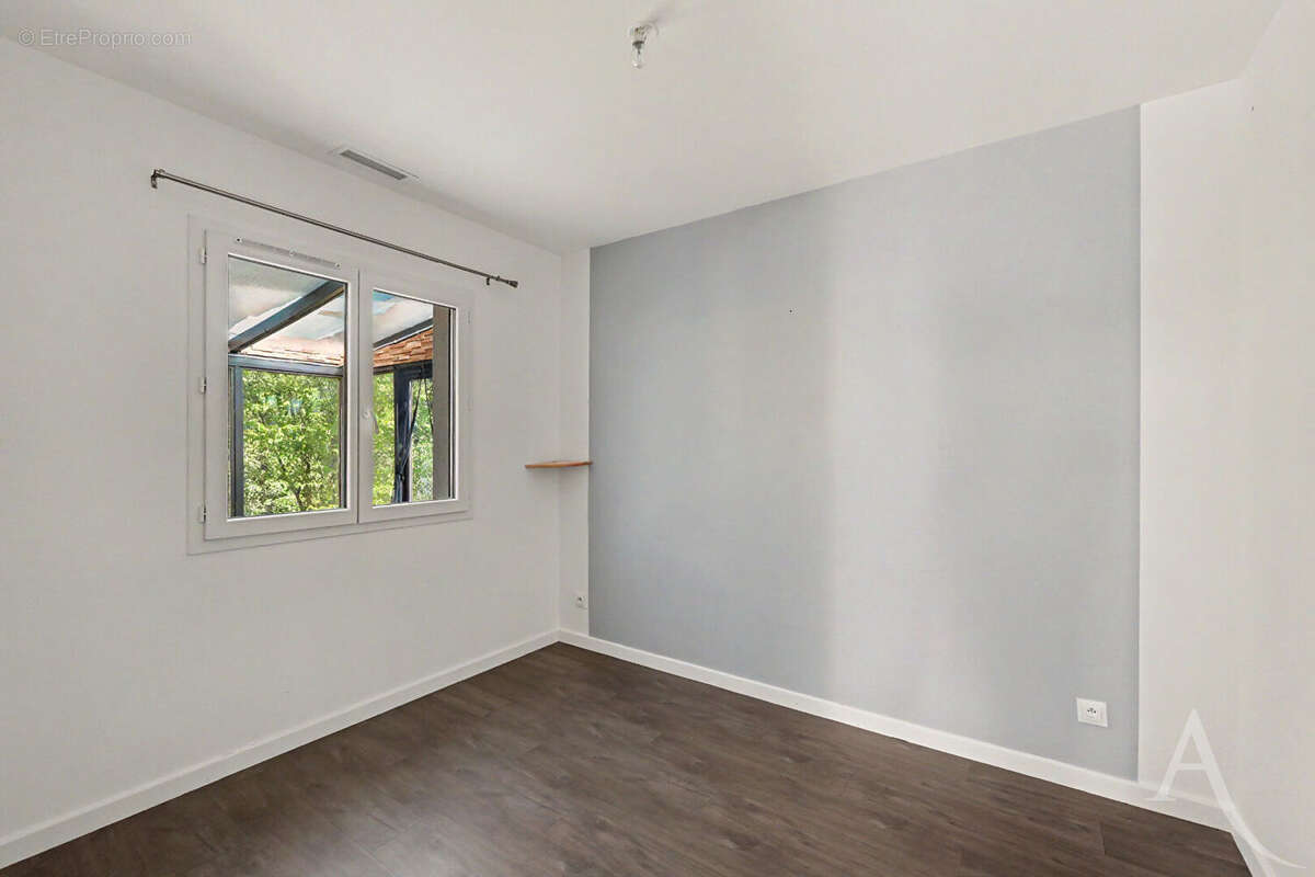 Villa contemporaine Plain pied- 172m² - Piscine - Terrain 1230 m² - photo 14