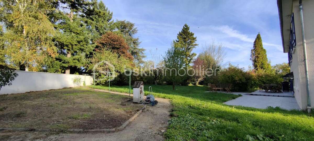 Maison à VARENNES-VAUZELLES