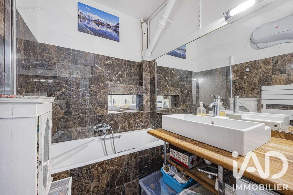 Photo 9 - Appartement à PARIS-18E