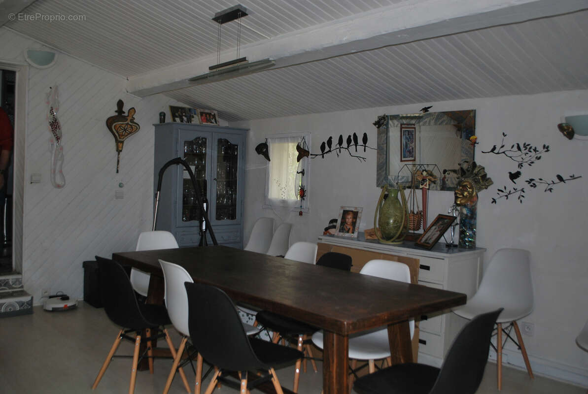 Maison à SALERNES
