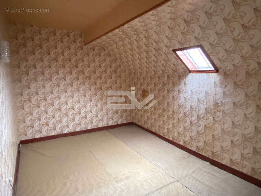 Maison à LONGUEVAL-BARBONVAL