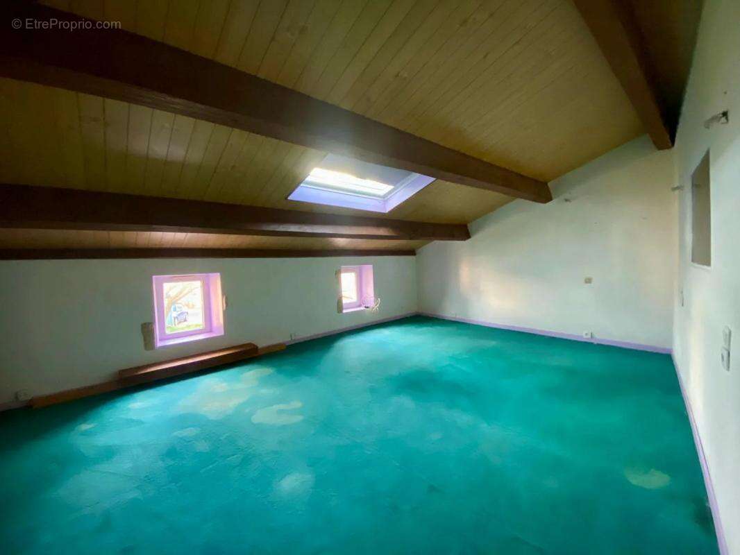 Maison à BOURCEFRANC-LE-CHAPUS