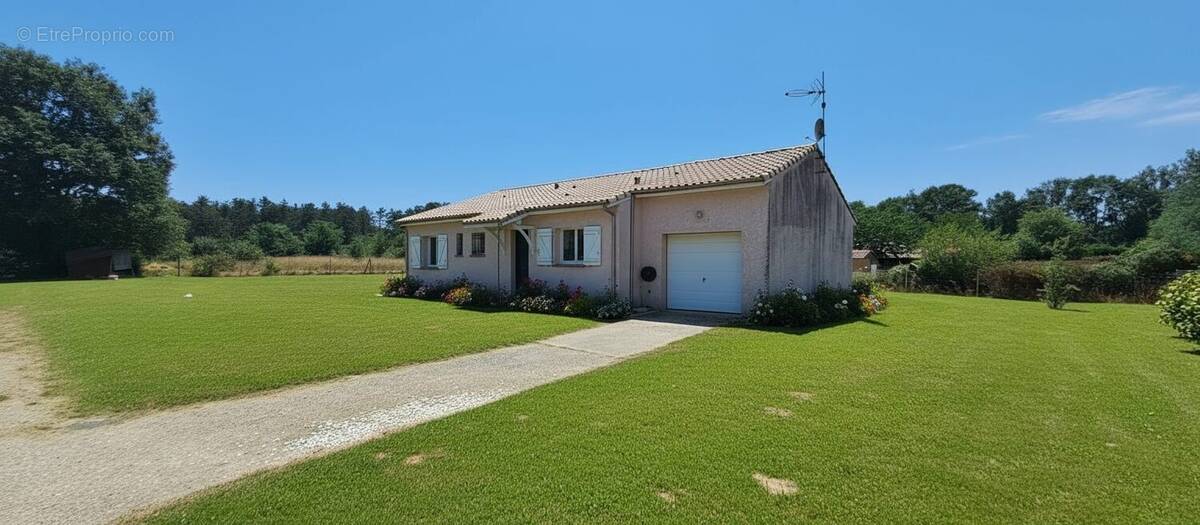 Maison à FRONTON