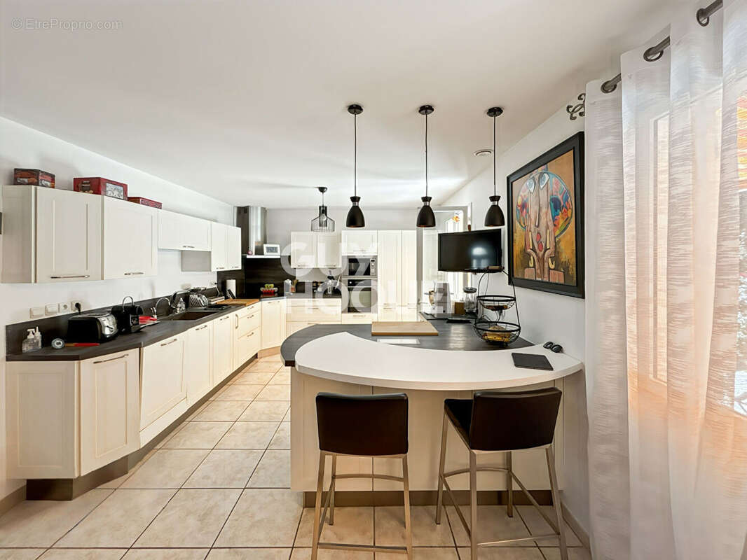 Maison à CREVECOEUR-EN-BRIE