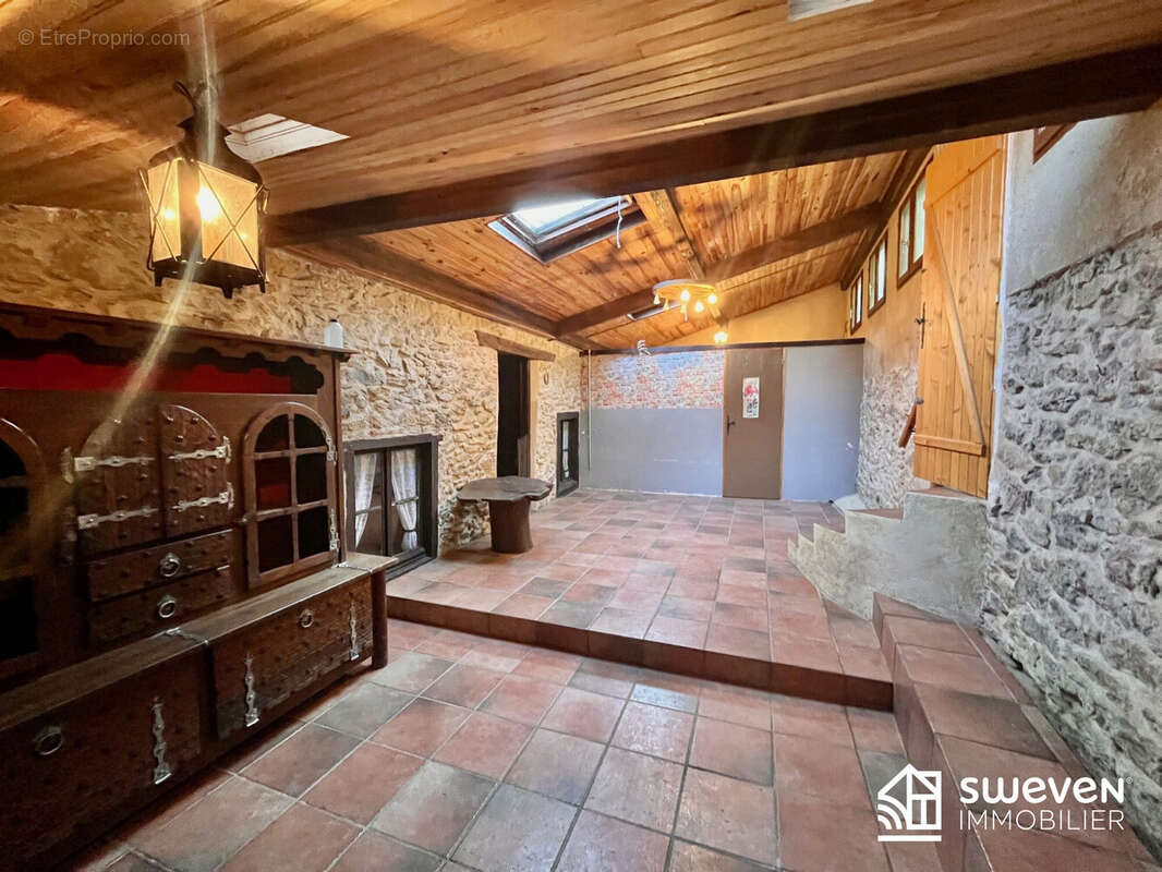 Maison à SAINTE-CROIX-VOLVESTRE