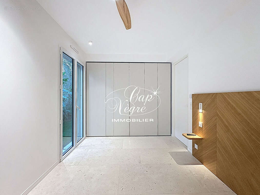 Appartement Rayol Canadel Sur Mer 4 pièce(s) 94.63m² - photo 13