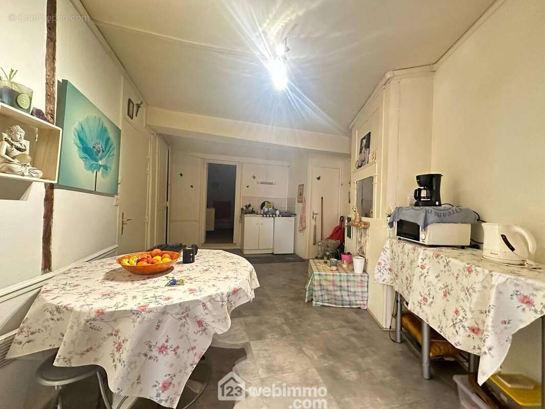 Vous pouvez y prendre vos repas