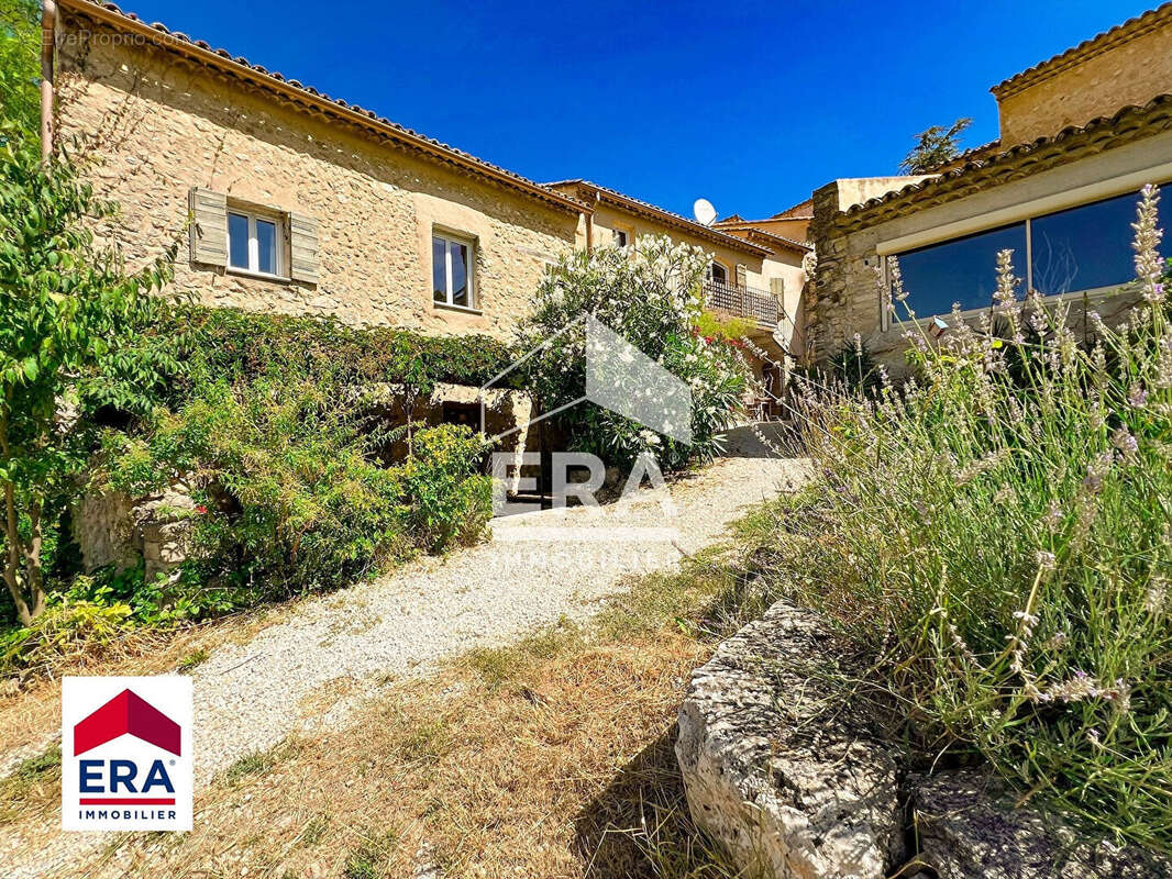 Maison à MAZAN