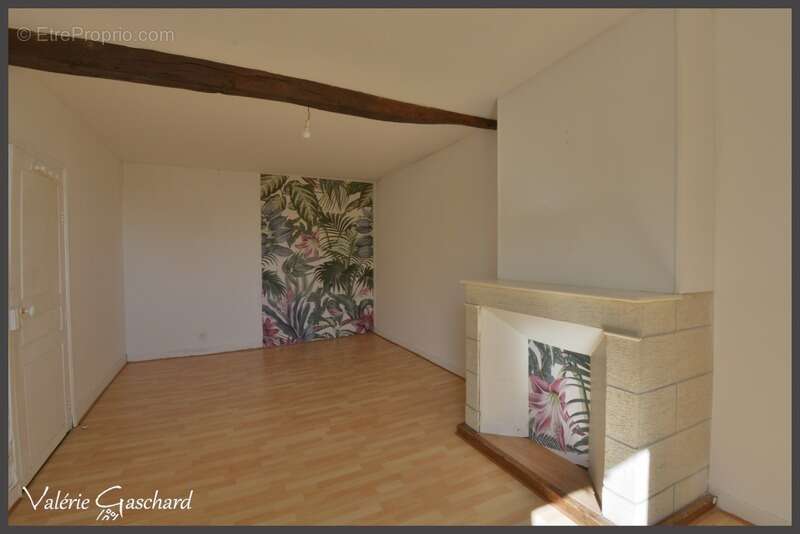 Maison à SAINT-SEURIN-SUR-L&#039;ISLE