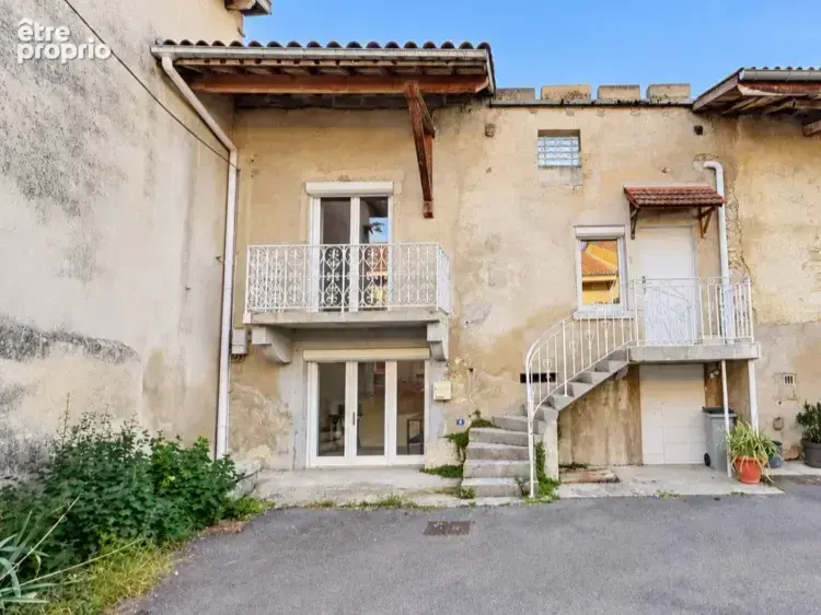 01160 PONT-D’AIN   Maison de village avec 3 chambres, deux terrasses et grand garage. - photo 16
