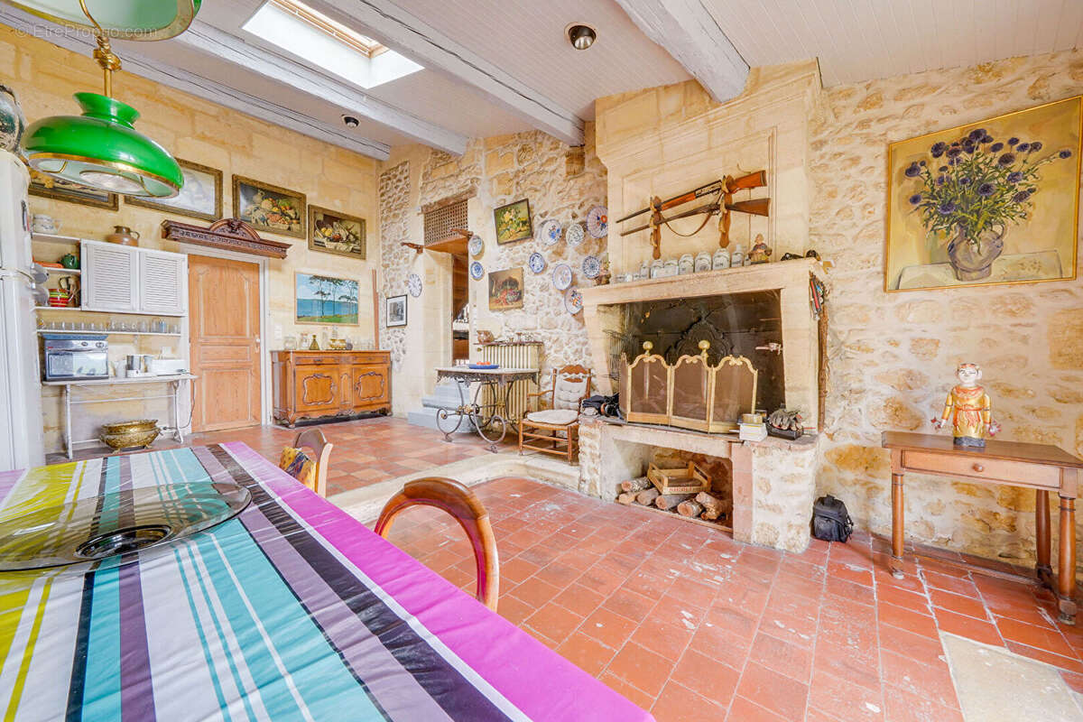 Maison à QUINSAC