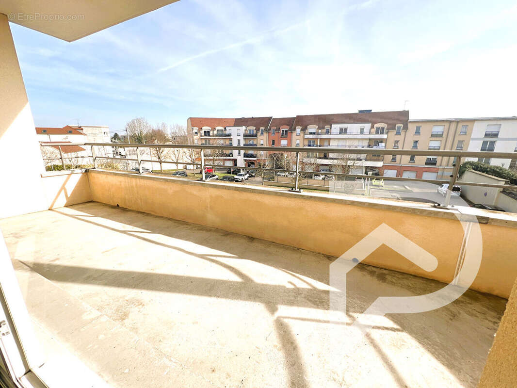 Appartement à PERSAN