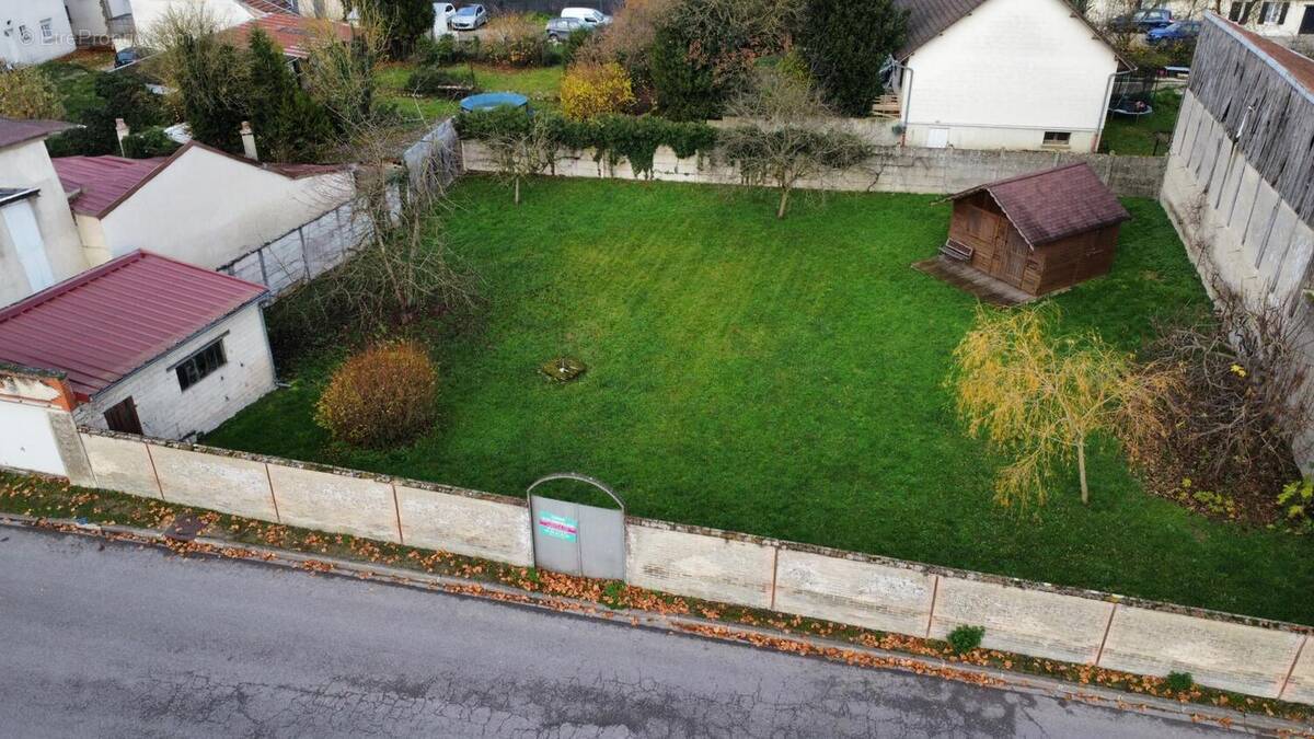 Photo 1 - Terrain à MERY-SUR-SEINE
