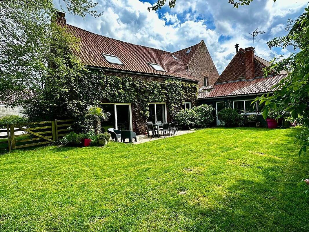 Maison à NOMAIN