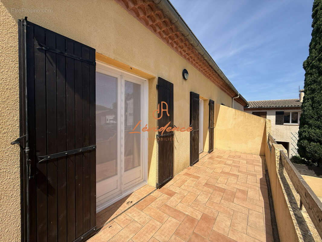 Maison à MALATAVERNE