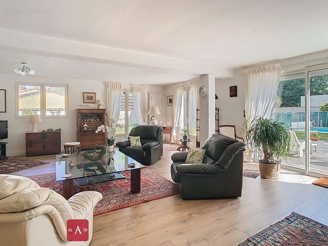 Maison à BUZET-SUR-TARN