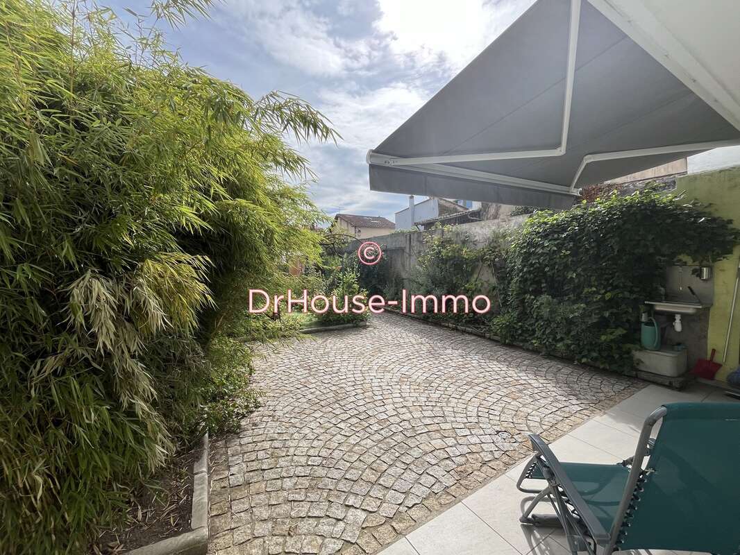 Maison à SAINTE-LIVRADE-SUR-LOT