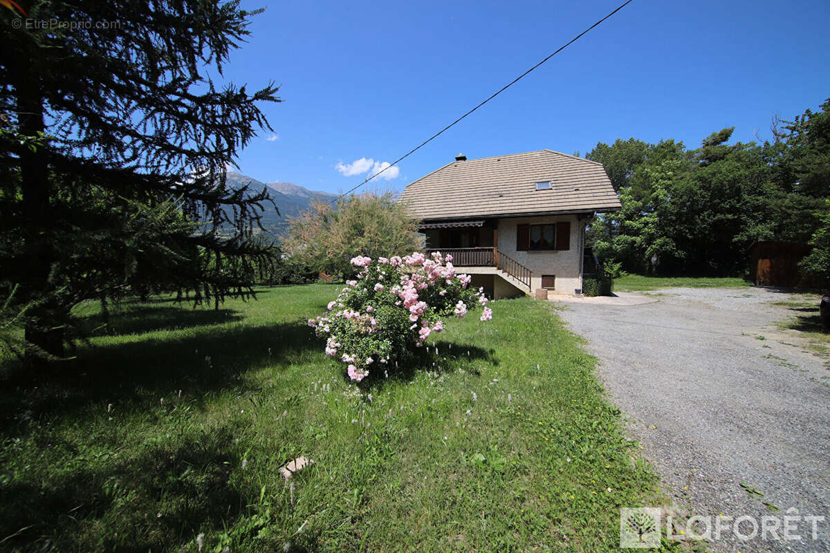 Maison à SAINT-SAUVEUR
