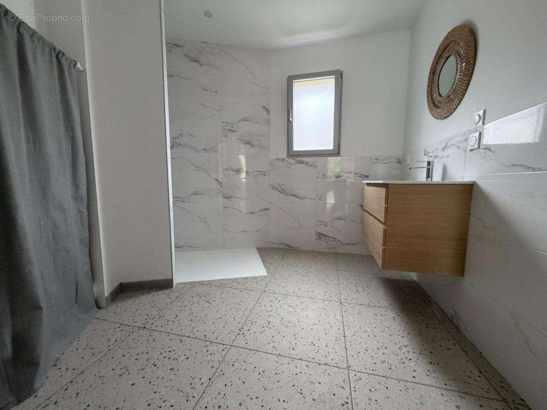 Maison à CONNERRE