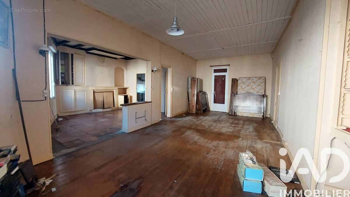 Photo 1 - Maison à CASTILLON-LA-BATAILLE